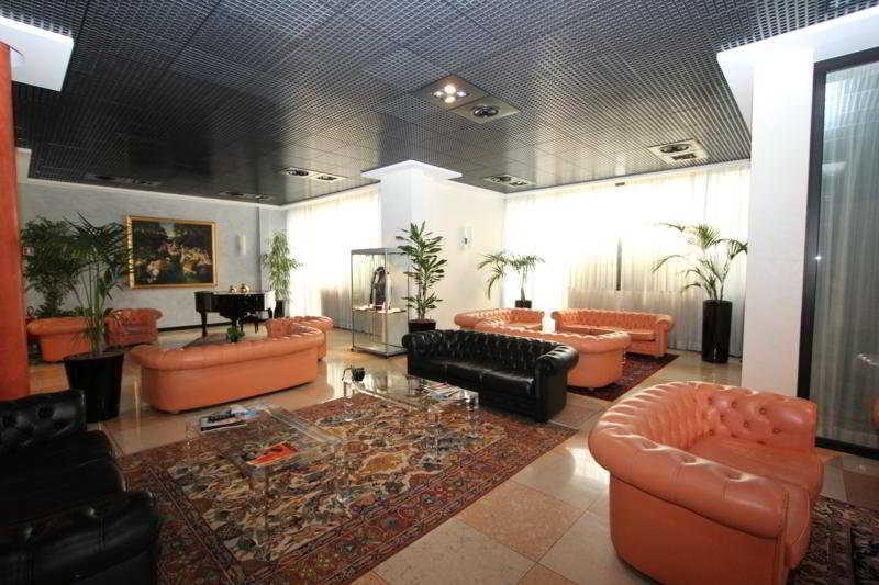 Palace Hotel