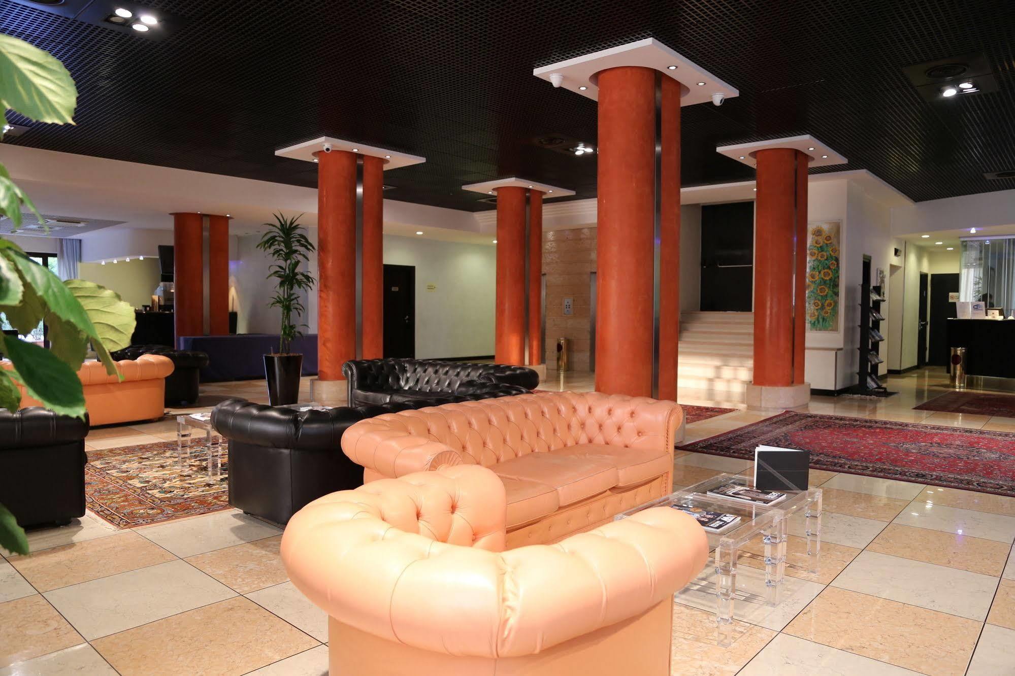 Hotel Palace